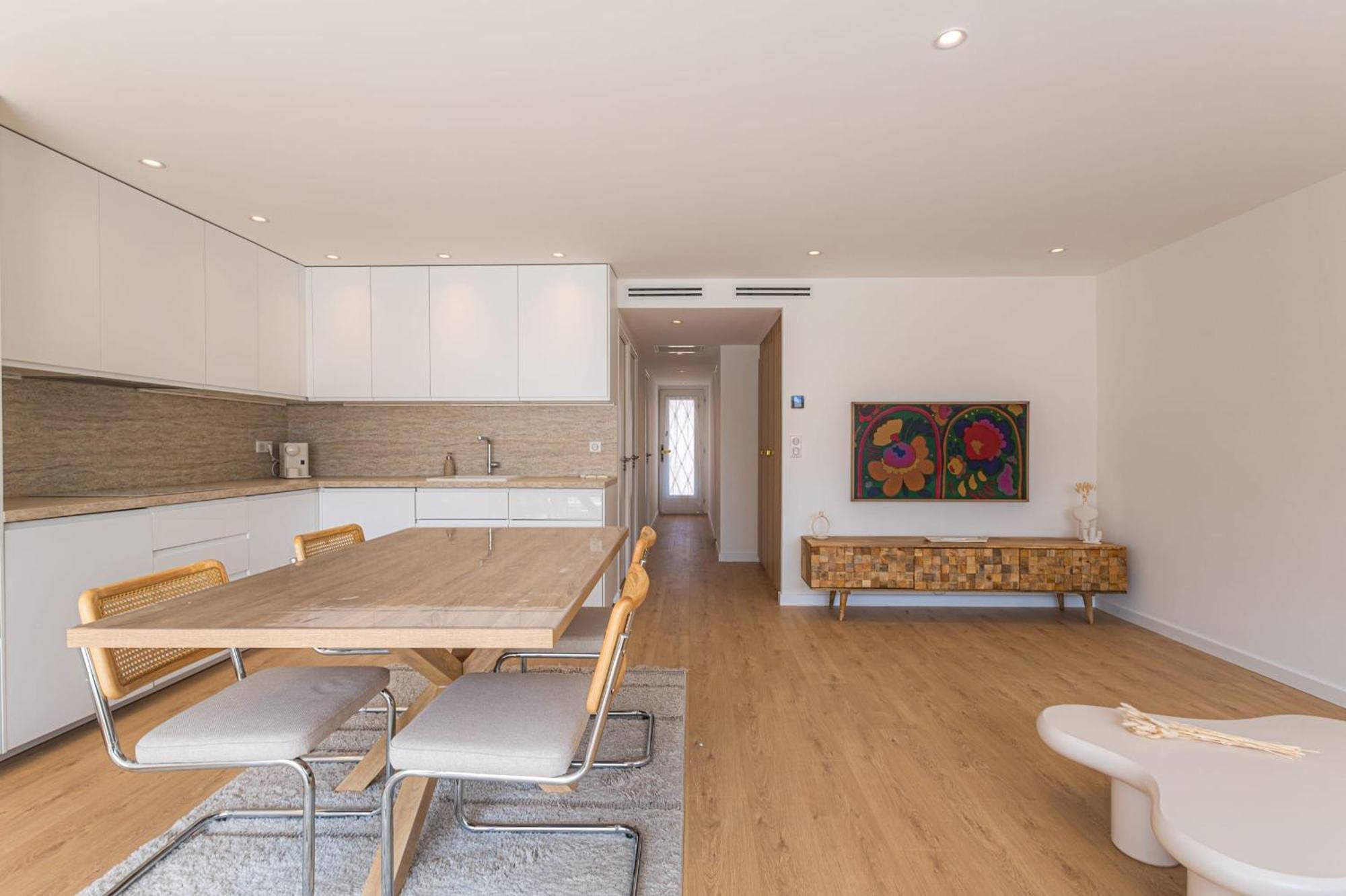 Sublime 3 Pieces Entierement Renove Dans Le Centre De Appartement *
