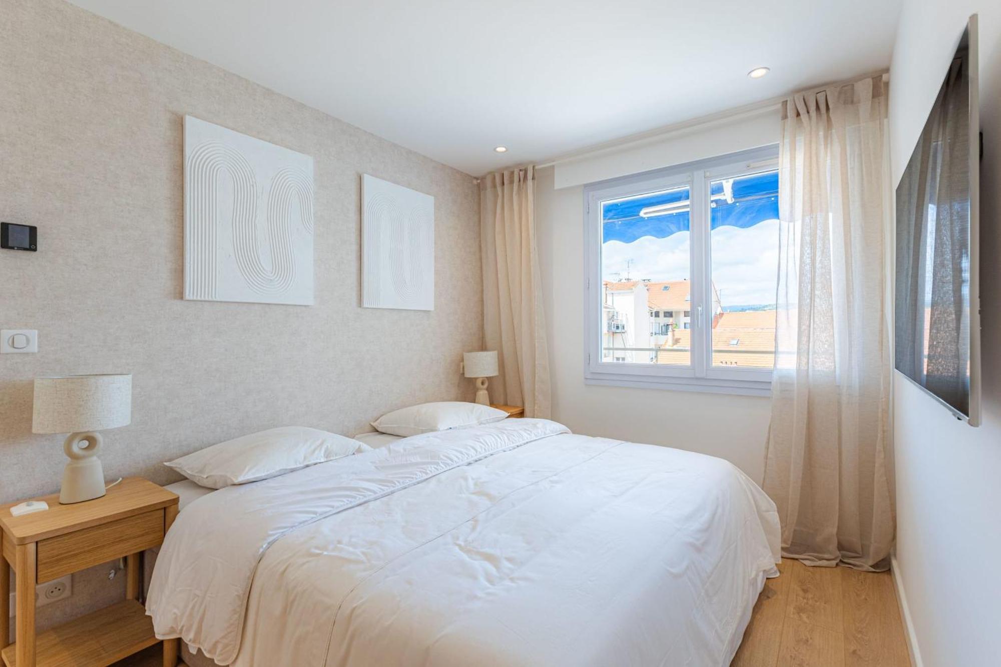 Appartement Sublime 3 Pieces Entierement Renove Dans Le Centre De Cannes
