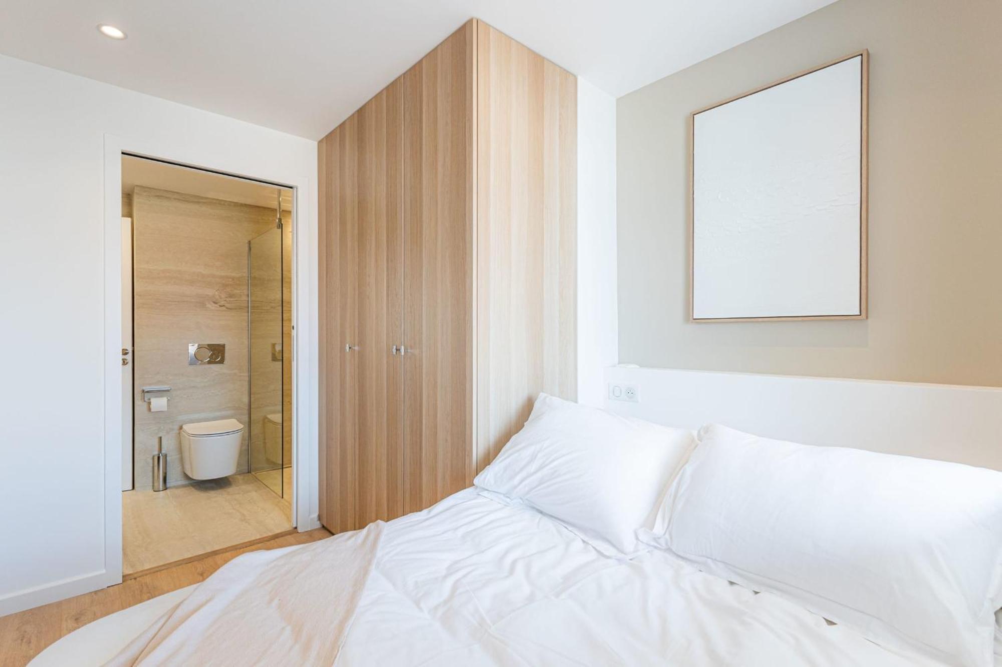 Sublime 3 Pieces Entierement Renove Dans Le Centre De Appartement Cannes
